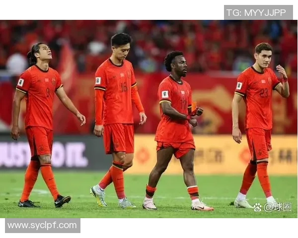 战术革新与新教练的到来如何引发足球圈的热议与变革