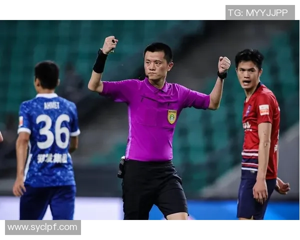 足球联赛裁判判罚争议事件汇总与解析 各大联赛判罚风波回顾与反思 足球联赛裁判判罚争议事件汇总与解析 各大联赛判罚风波回顾与反思