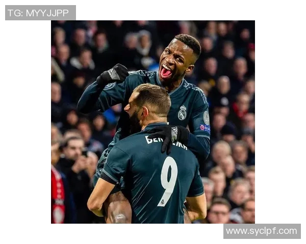 昔日队友情缘化作对手争锋维尼修斯与老友再度狭路相逢 昔日队友情缘化作对手争锋维尼修斯与老友再度狭路相逢